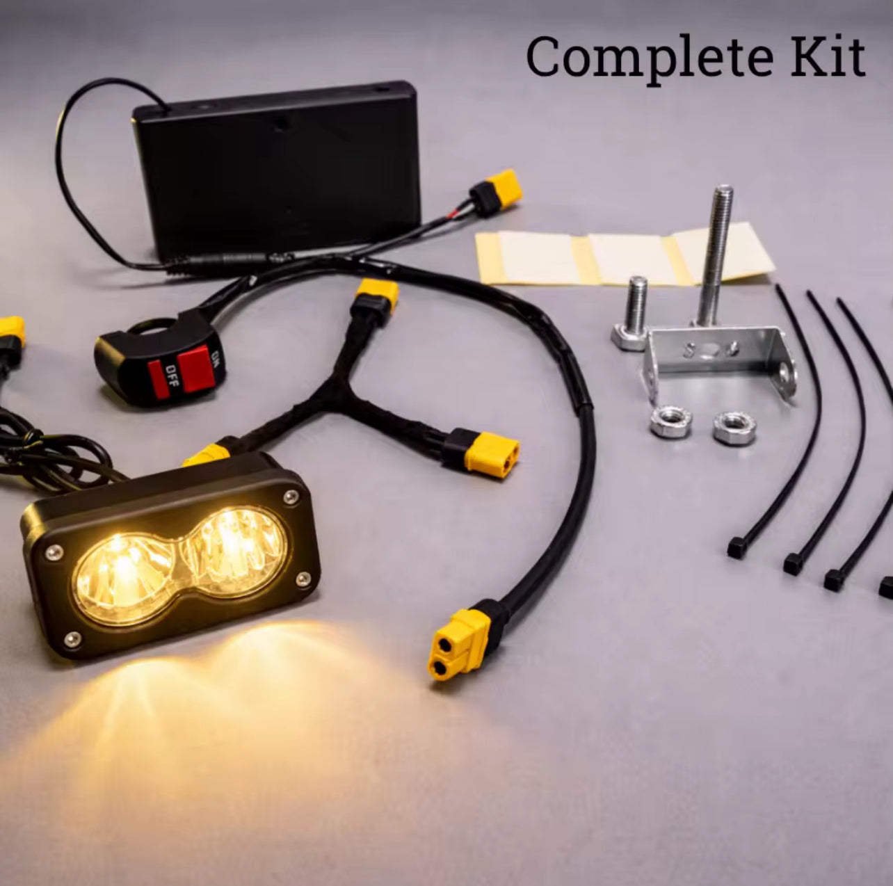 Battery powered Baja style light UNIVERSAL